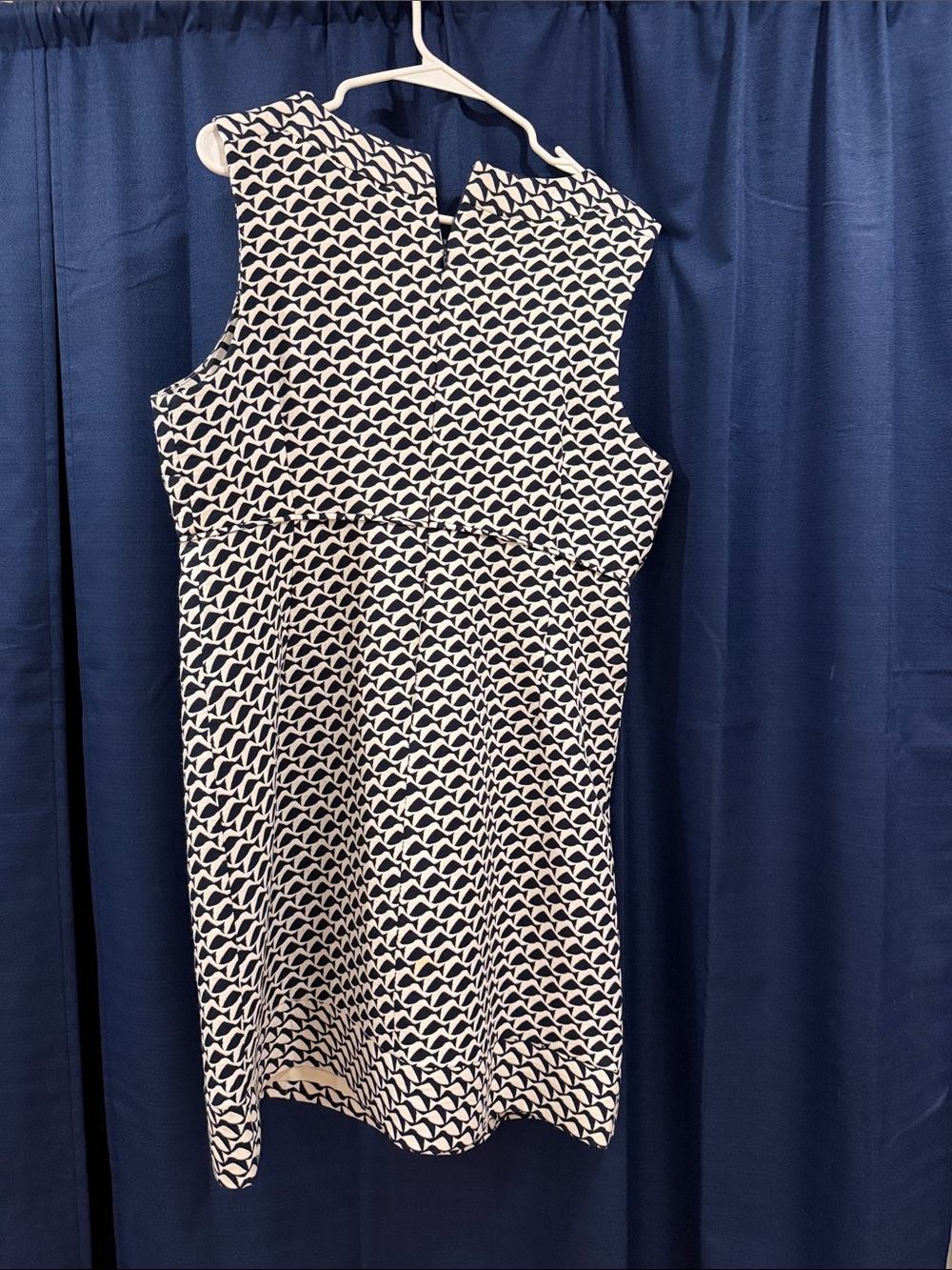 Vineyard Vines Navy & White Sleeveless Sheath Dress - Picture 2 of 5